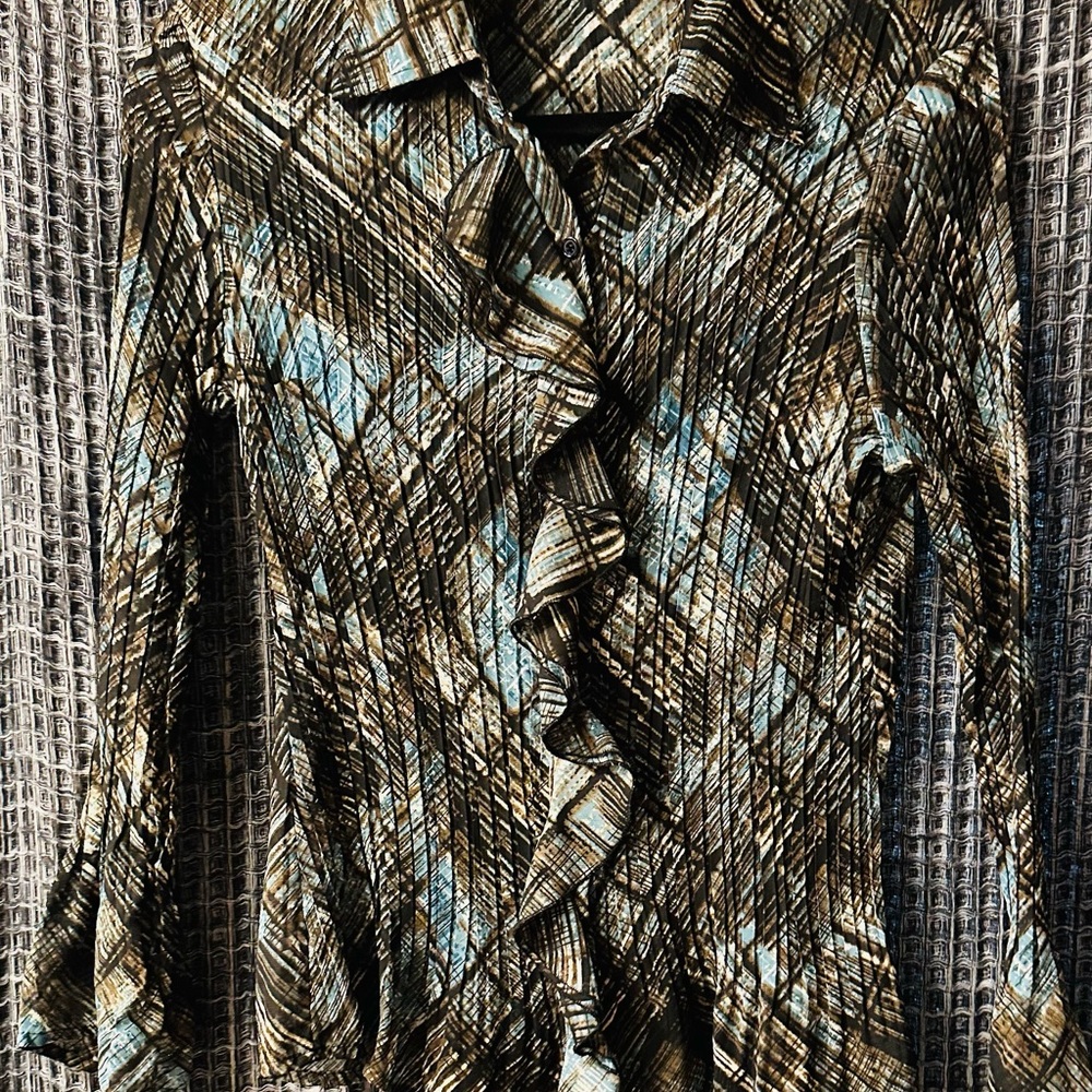 Stylish Women's Top in Black and Blue